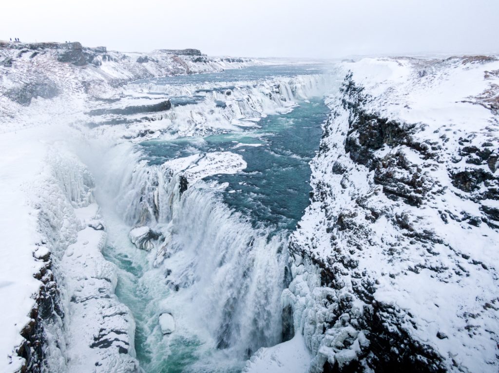 Driving the Golden Circle in Iceland in winter Buubble