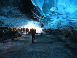 J&ouml;kuls&aacute;rl&oacute;n ice cave