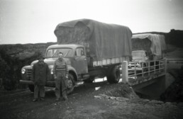 Hay truck crossing the Peningagjá bridge at Þingvellir in 1947